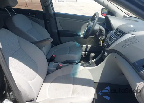 2015 Hyundai Accent Gs z USA, uszkodzony, nr VIN KMHCT5AE0FU216181